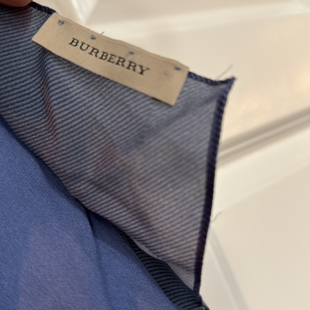Silk Burberry Mega Check scarf - Picture 7 of 11